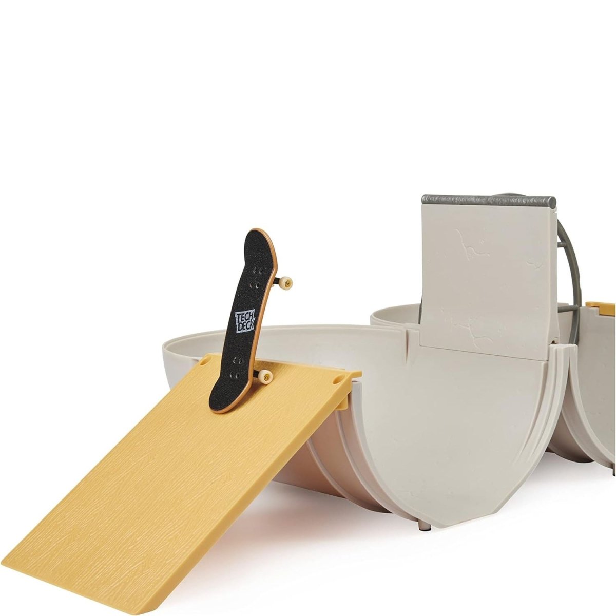 Spin Master - Tech Deck - Transforming Pipelines.