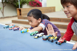 Hot Wheels – 20er Geschenkset, Spielzeugautos für Autorennbahn