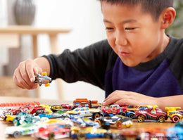 Hot Wheels – 20er Geschenkset, Spielzeugautos für Autorennbahn